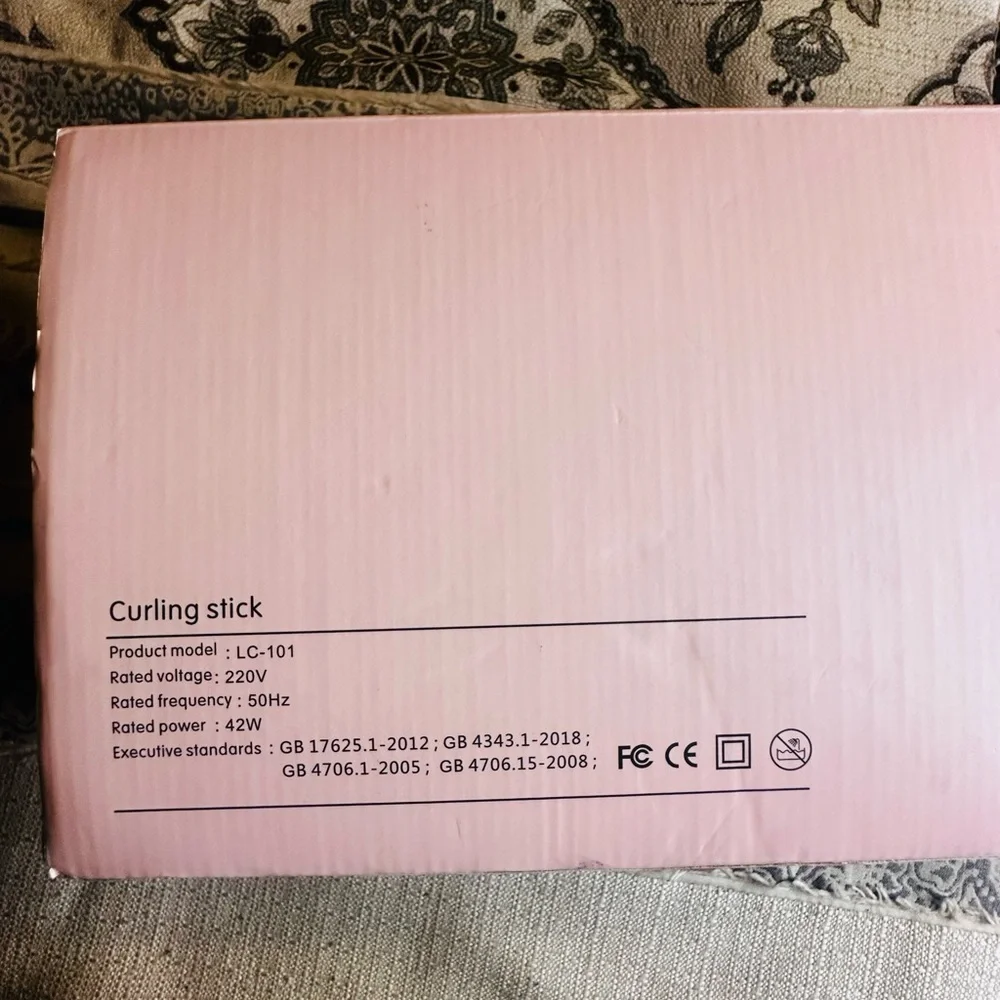 Pink Cat-Shaped Curling Wand